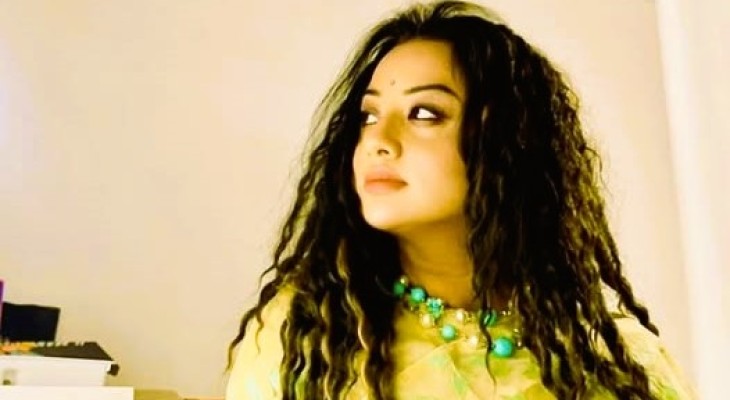 সম্পর্কের রেখা: আবেগ আর লেনদেনের মাঝখানে